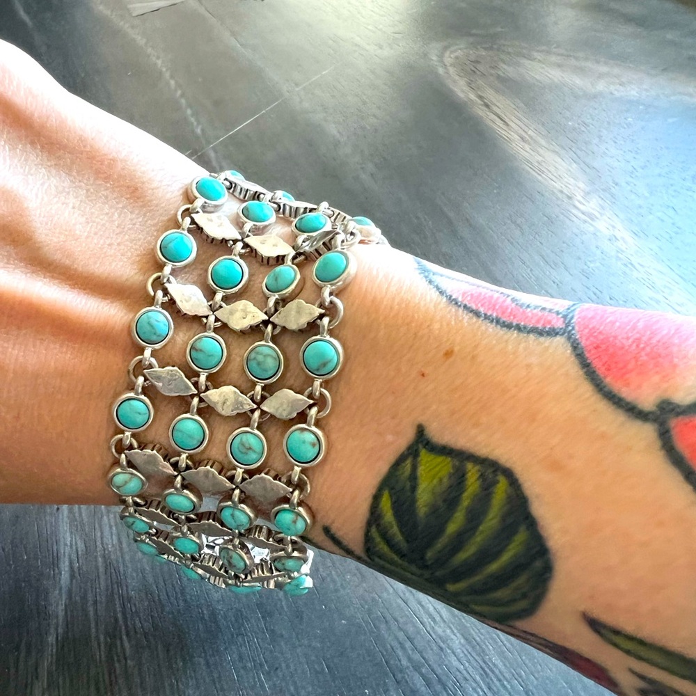 Lucky Brand Like New Faux-Turquoise Bracelet 8”